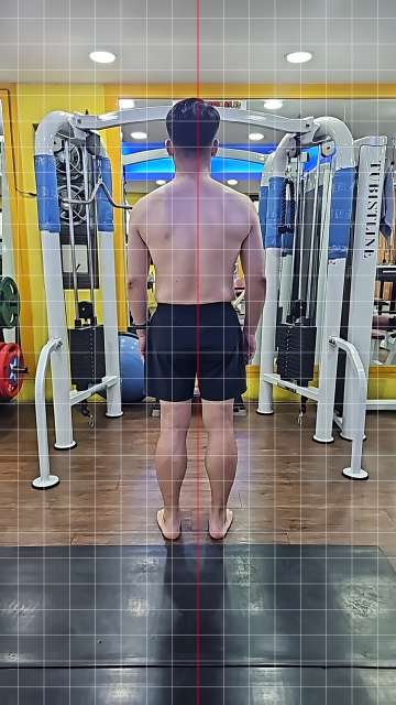 아현 헬스 피티 PT 48세 남성 한** 정렬평가 대퇴골 내회전 경골 벌어짐 견갑골 전인 - 1 - 20260525185503